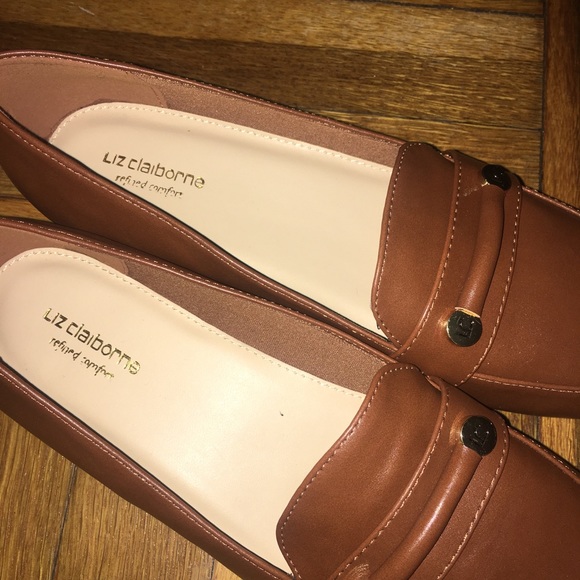 Liz Clairborne Loafers. Brown size 8 - Picture 2 of 4